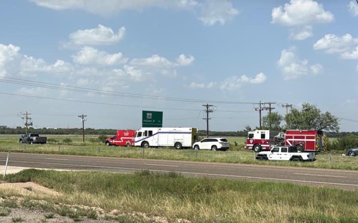 A crash Monday afternoon on Loop 306 outside San Angelo trapped a motorist inside their vehicle.