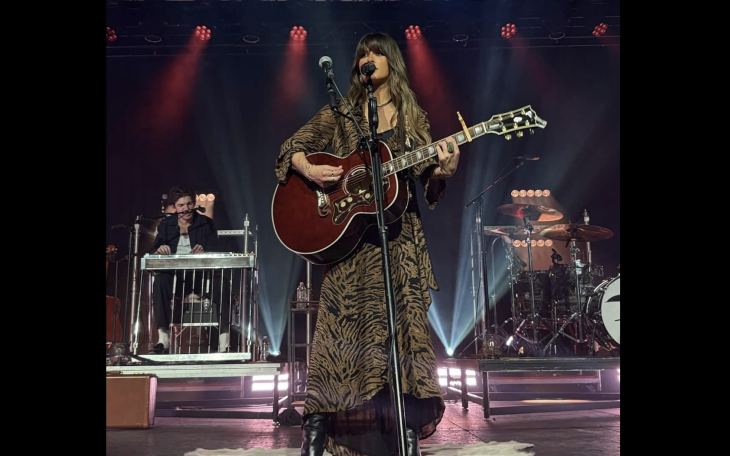 Ella Langley performs in 2025.