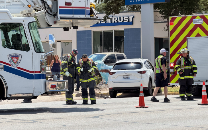 A crash Tuesday afternoon backed up traffic at a busy San Angelo intersection during lunch hour.