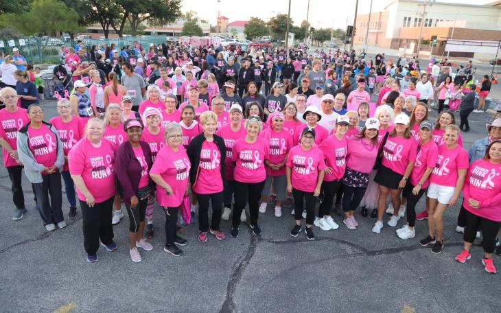 Participants line up during the Shannon Pink Ribbon Run in 2019.