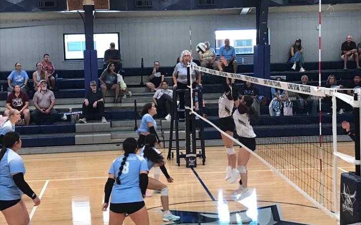 The TLCA and Bronte volleyball teams play during the 2026 Nita Vannoy Memorial Tournament.