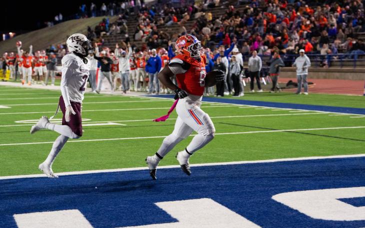 Central running back Zey Johnson runs for a touchdown against Midland Lee on Friday, Oct. 16, 2026.