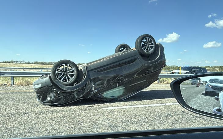 Rollover Crash Disrupts Northbound Traffic on US 67 in San Angelo