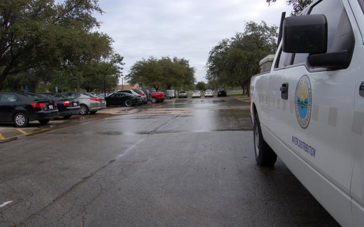 Paige Decker and her goat, Blondie, surrounded by a group of schoolchildren. (LIVE! Photo by Chelsea Schmid)