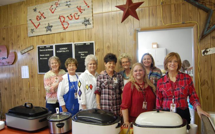 This team of cooks and volunteers prepare between 100 and 300 meals per day for rodeo competitors. (LIVE! Photo by Chelsea Schmid)