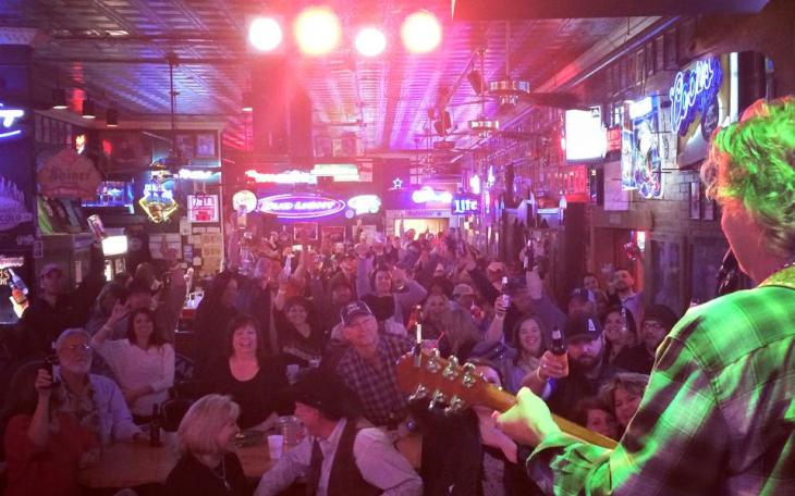 Charlie Robison performs to a packed house at Blaine's in November. (Contributed/Katie Bollinger)
