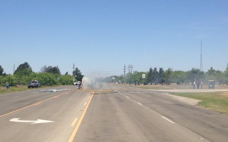 Vehicle fire on Pulliam on May 16. 2014. (LIVE! Photo/Chelsea Schmid)