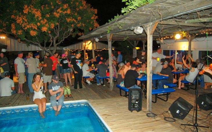 The Fiddlestring's backyard on a busy evening. (Contributed/Mark J. Rauterkus, https://www.facebook.com/ShutrBugPhotography)