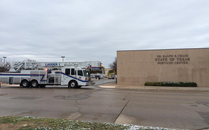 Fire at state office building on S. Oakes on Feb. 17, 2015. (LIVE! Photo/John Basquez)