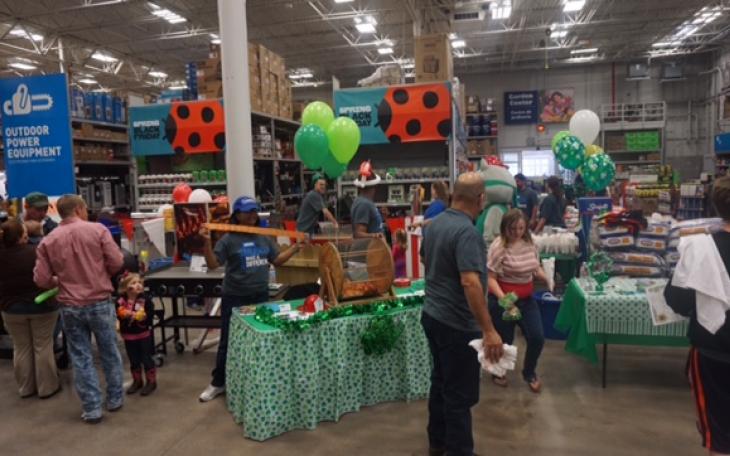 Lowe&amp;#039;s Home Improvement MDA Fund Raiser (LIVE! Photo/John Basquez)