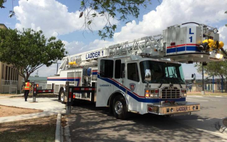 Fire scare at San Jacinto Elementary School (LIVE! Photo/John Basquez)
