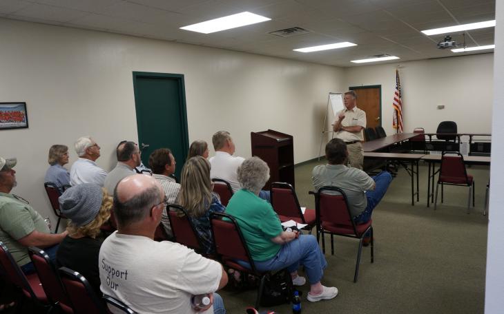 Rick Bacon meets with the community Tuesday night (LIVE! photo/Amanda Henson)