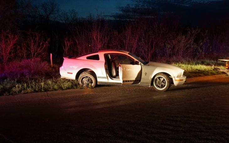 Police chase and the apprehend a Walmart shoplifter in Southland Friday night. (LIVE! Photo/John Basquez)