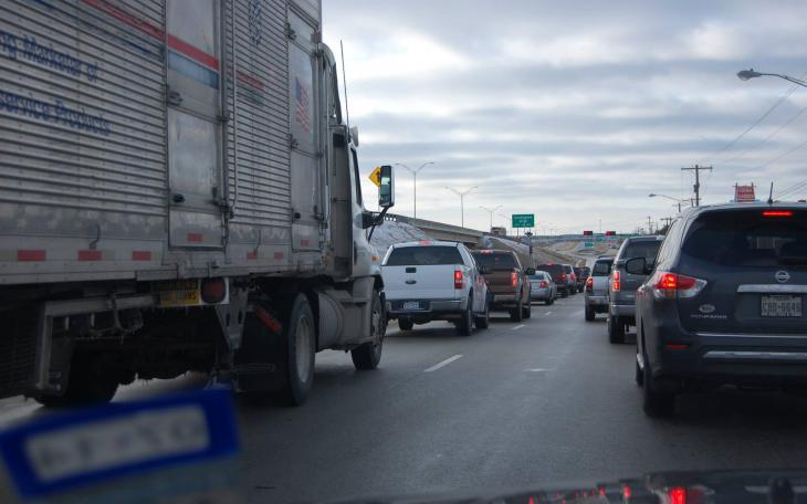 An accident on Loop 306 near the College Hills exit had traffic stalled for an hour yesterday (LIVE! Photo John Basquez)