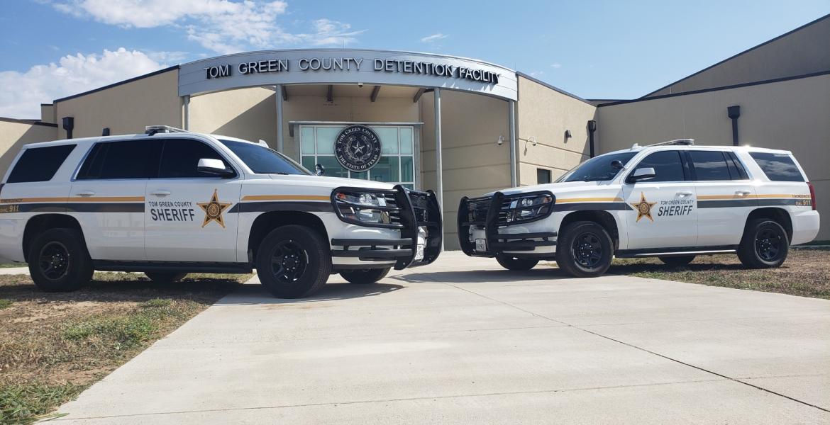 SAPD Searching for Wanted Felon