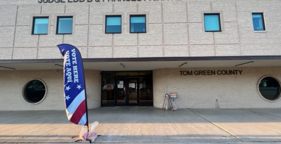 Keyes Building Vote 2022 (LIVE! Photo/Yantis Green)