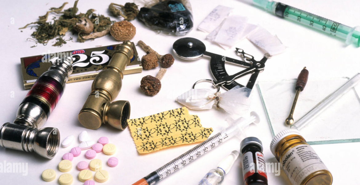 Drug Paraphernalia (Courtesy/Alamay)