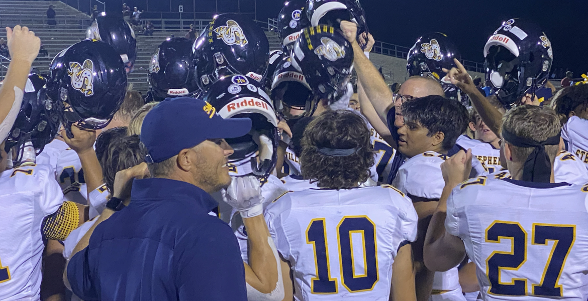 The Stephenville Yellowjackets beat the Brownwood Lions in the Battle of 377.