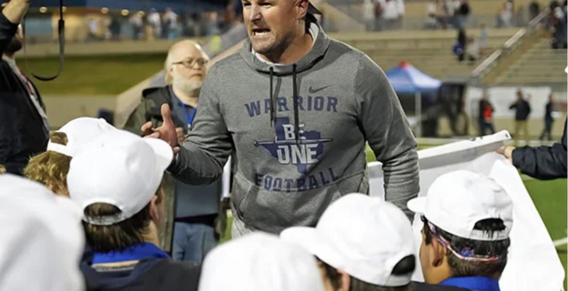 Coach Witten Speaks to His Team