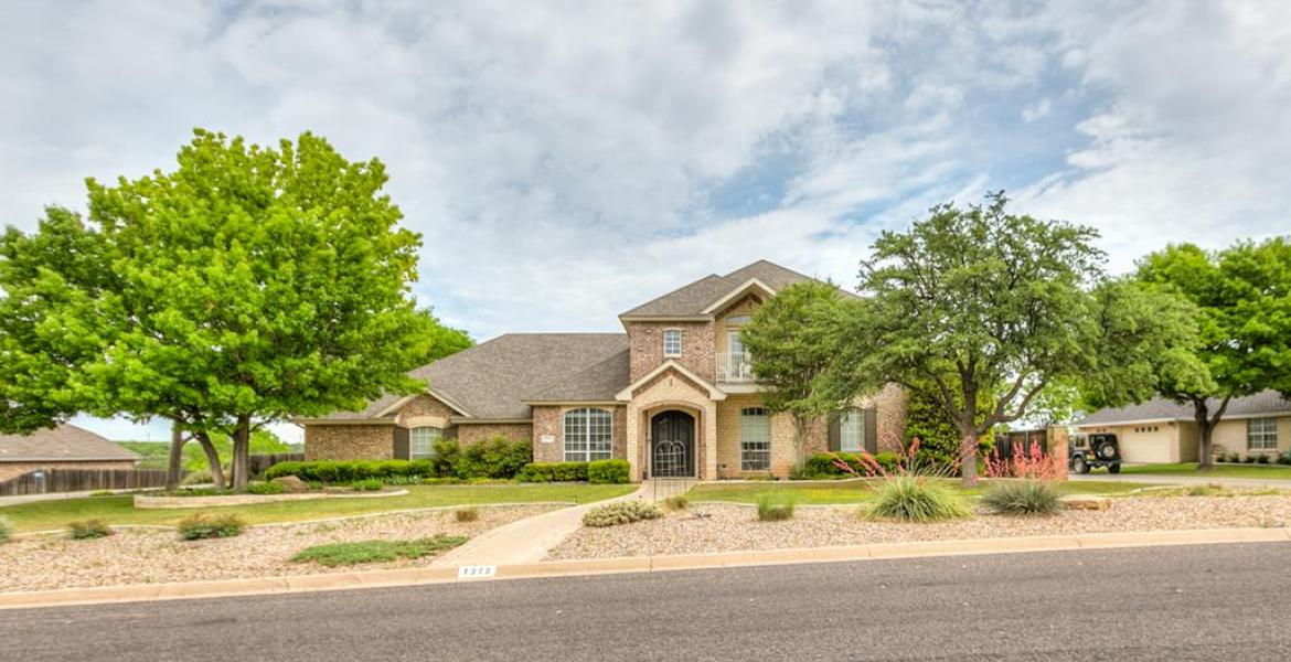 1218 Ashford Dr San Angelo, TX 76901 1218 Ashford Dr San Angelo, TX 76901