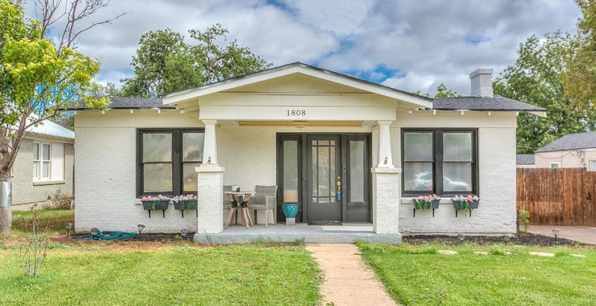 1808 Ave I San Angelo, TX 76901