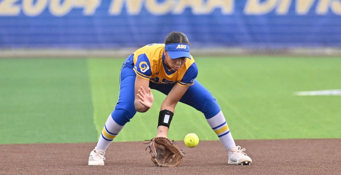 The Angelo State softball team finished the regular season with a split at home Sunday against the nation’s top team, West Texas A&M. The Belles won the opener 7-0 before losing the nightcap 6-2.