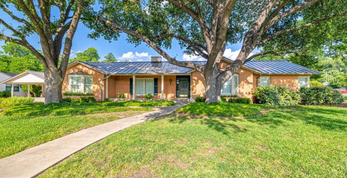 1322 S Monroe St San Angelo, TX 76901