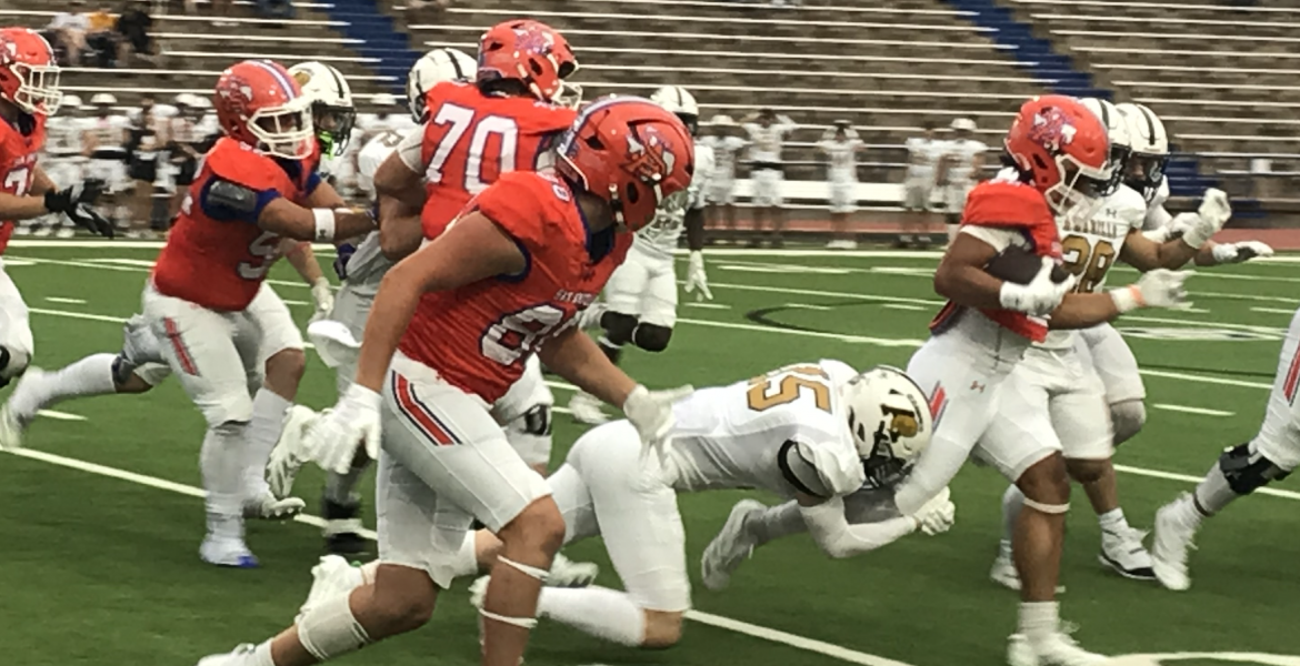 Central Bobcats running back Darius Huitt runs for yardage against Amarillo High on Friday, Sept. 5, 2025.