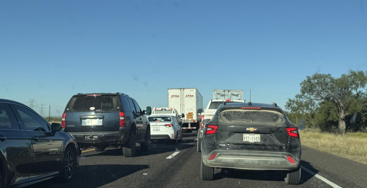 The traffic jam north of San Angelo on US 87 near Agrilife Extension coplex caused by a multiple-vehicle pileup near March Road.