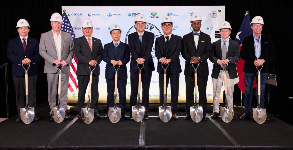 Project Lucy groundbreaking: From Left to Right, Komipo America President, Byung euk Koh; Primoris Renewable Energy SVP, Brad Hise; The Head of the Consulate at the Consulate of the Republic of Korea in Dallas, KwangHeon Doh, Komipo America President, Youngjo Lee; Hyundai Engineering and Construction COO, Kyeongsoo Kim, EIP Asset Management CEO, Hee-Jun Park, High Road Energy Marketing CEO, Darrick Eugene, EIP Asset Management Managing Director, Nathan Choi, Principal Landowner, Charles Smith.