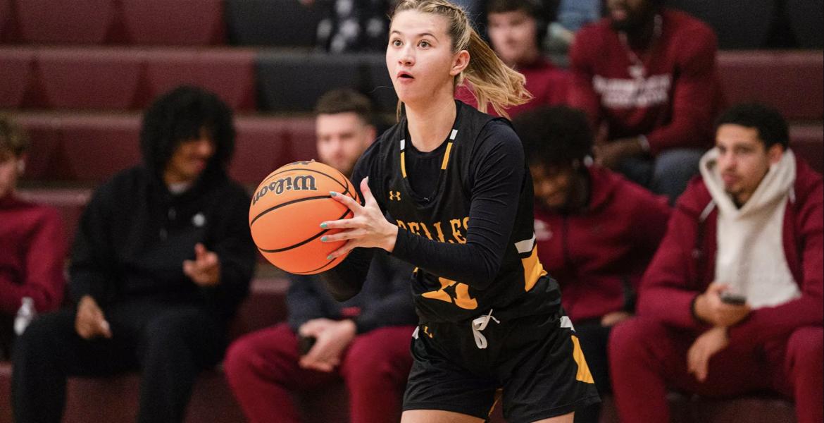 Angelo State Belles Majik Esquivel