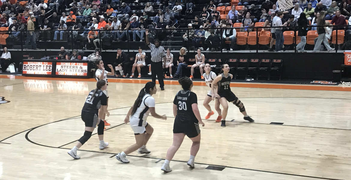 The Robert Lee and Water Valley girls basketball teams play Friday, Jan. 9, 2026, in Robert Lee.