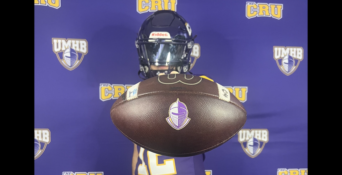 Lake View's Izaiah Rios has received a college football offer from the University of Mary Hardin-Baylor.