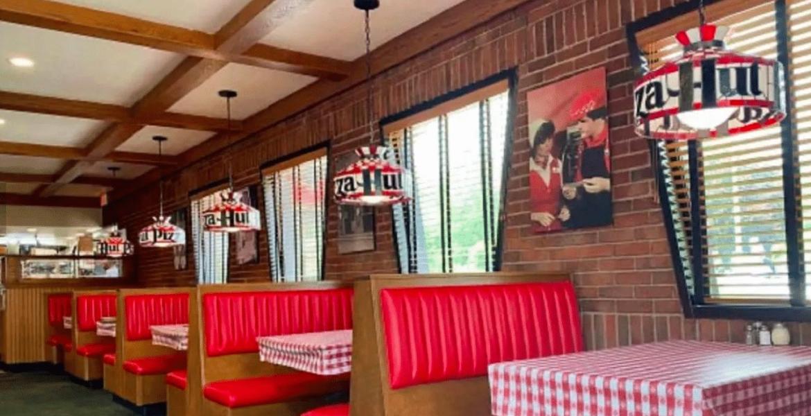 Retro-themed Pizza Hut locations are being introduced around the nation, including 28 in Texas.