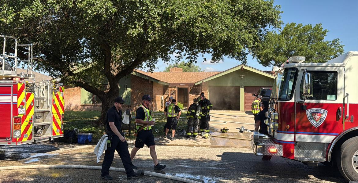 Structure fire on Vista Del Arroyo Drive.