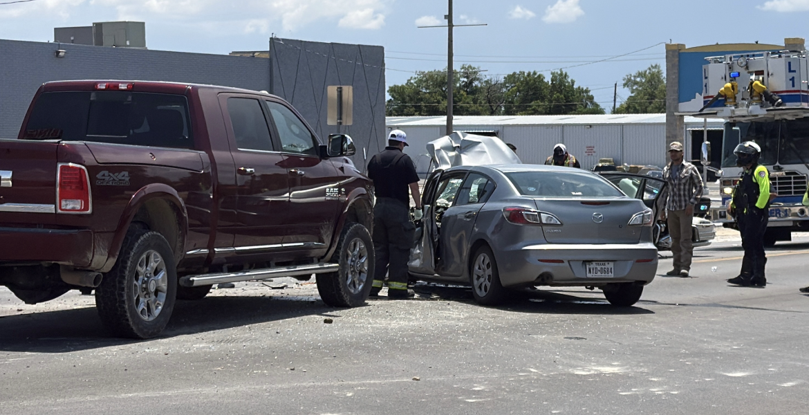Crash on North Chadbourne &amp; East 15th Street