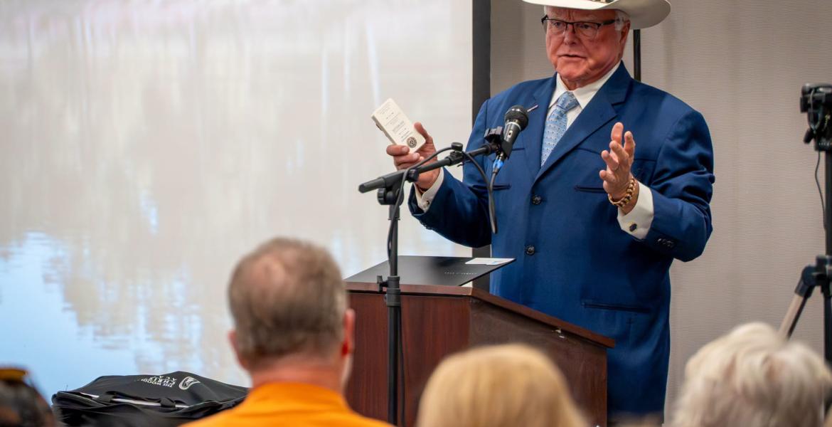 Tx Ag Commissioner Sid Miller