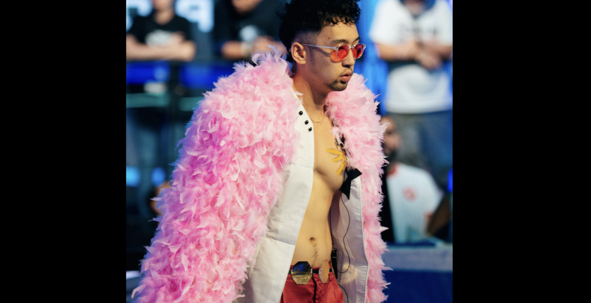 Houston’s Han Feng made an improbable jump from ninth place to second place Monday at the World Series of Poker Main Event Final Table.
