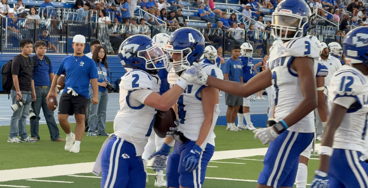 The Lake View Chiefs celebrate a touchdown in their win over Fort Stockton, 2026.