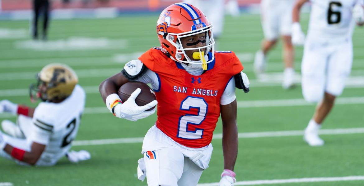 San Angelo Central wide receiver Jesse Smith runs after the catch against Abilene High on Friday, Aug. 28, 2026.