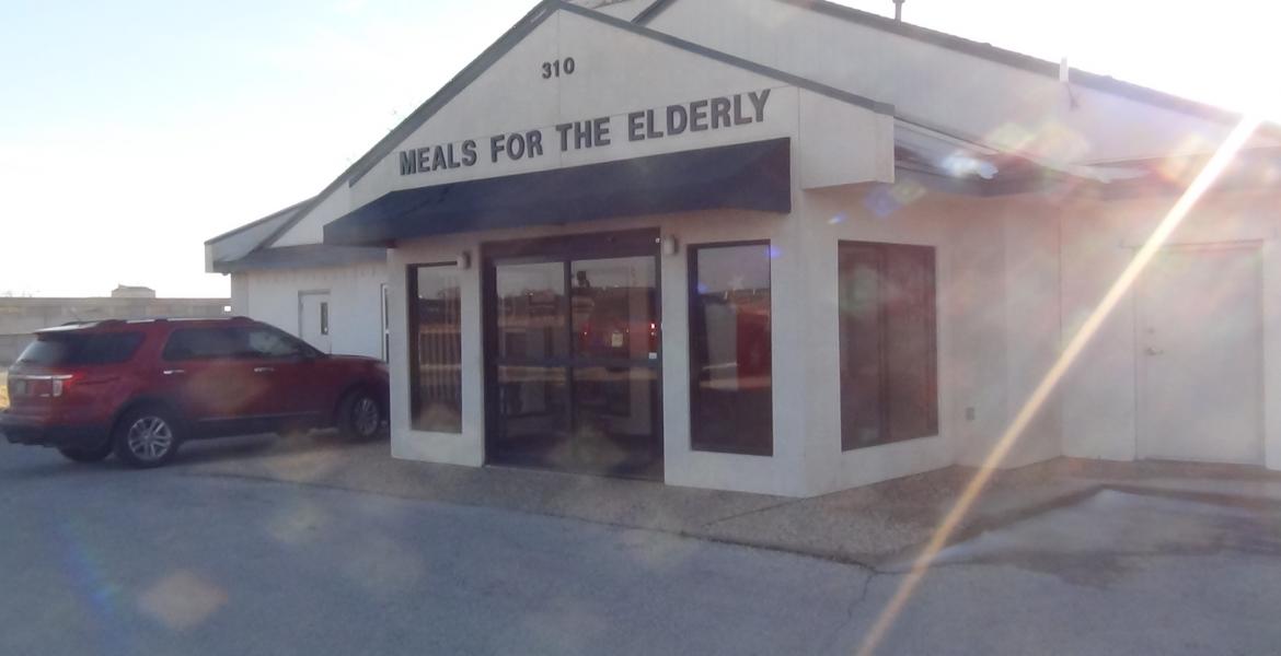 Meals for the Elderly building located off the loop near Main Street (LIVE! photo by Cheyenne Benson)