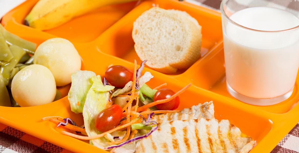 School Lunch Tray (LIVE! Photo/Archive)