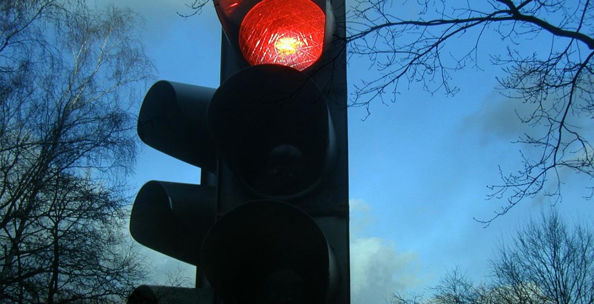 Traffic light (contributed, PixaBay.com)