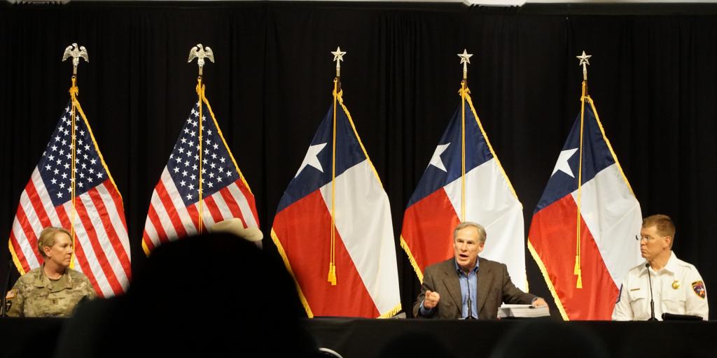 BREAKING: Gov. Abbott Attacks Illegal Alien Invasion Head-on in Del Rio - Vimarsana News