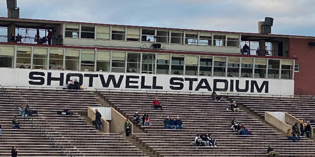 The Cisco Loboes take on the 5th Ranked Hawley Bearcats in Playoff Match-Up - Vimarsana News