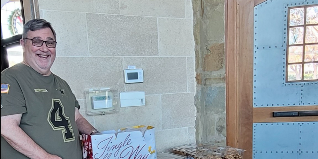 Chamber Continues to Rake in Cookies - Vimarsana News