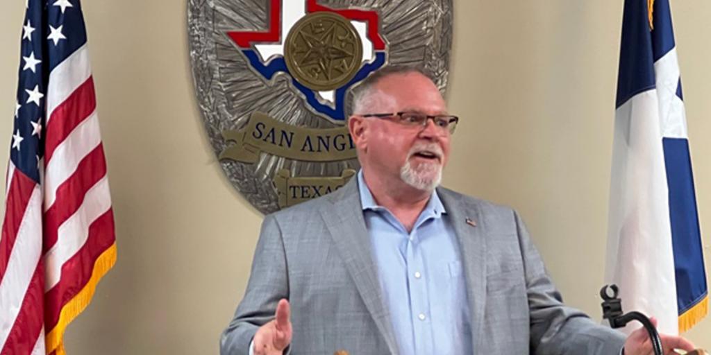 Detective Tom Daniel retires after 25 years with San Angelo Police Department - Vimarsana News