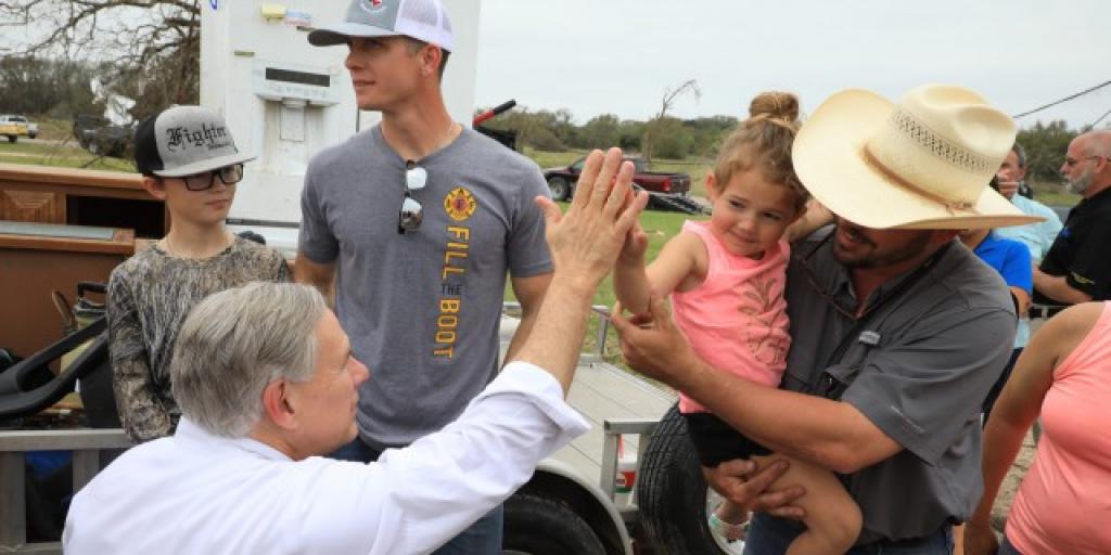 Gov. Abbott Pledges Resources to Rebuild Storm Damaged Counties - Vimarsana News