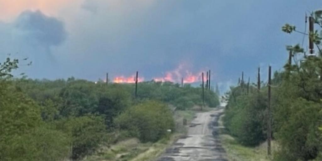 Taylor County Sheriff's Office Closes U.S. 277 at Buffalo Gap Rd. Because of Mesquite Heat Wildfire - Vimarsana News