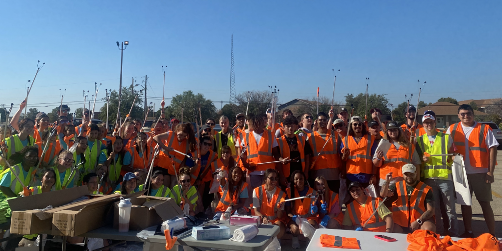 Angelo State University Greek Life Picks Up Trash on Loop 306 - Vimarsana News